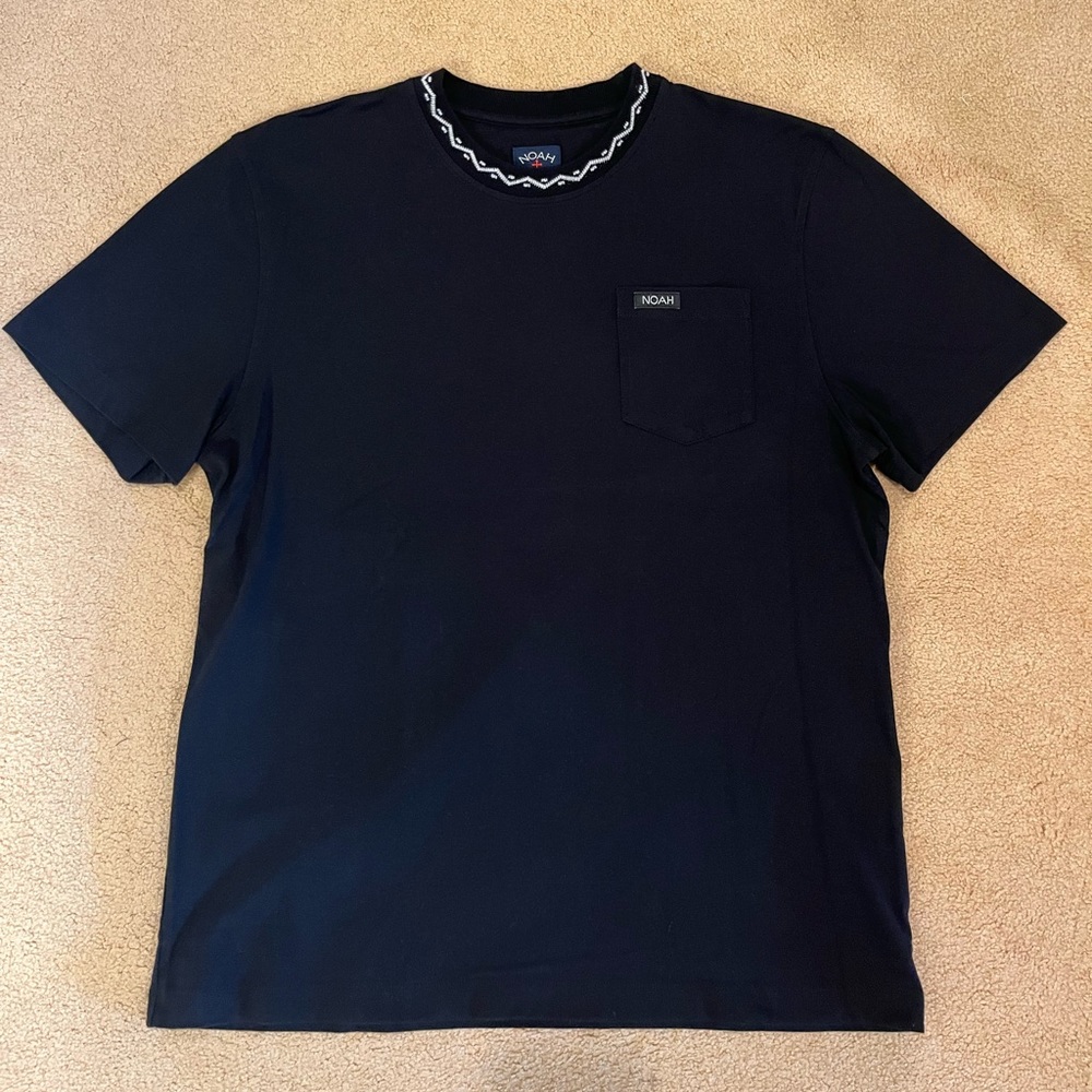 Noah NYC Black Geometric Collar T-shirt